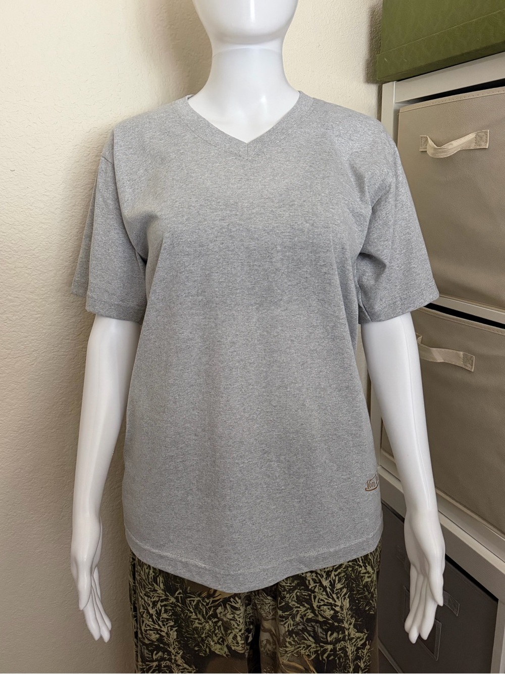 Von Dutch Grey Cotton Short Sleeve V-Neck Tee-Shirt Size Medium